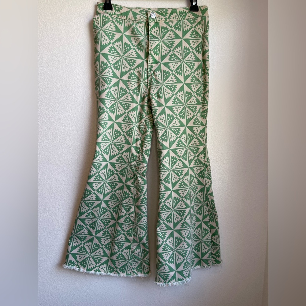 We The Free Green & Beige Geometric Boot Cut Pants Size 27